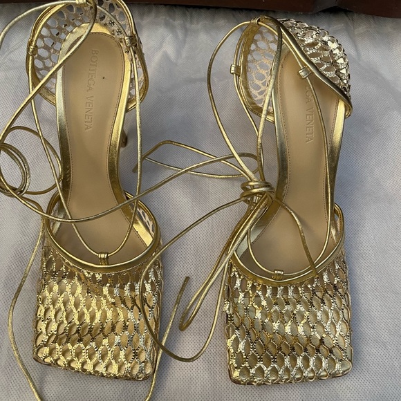 Bottega Veneta Gold Strappy Heels 39 - Picture 2 of 6